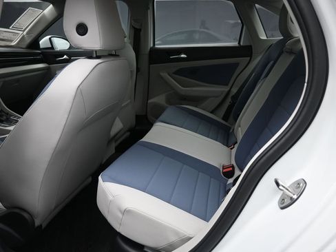 New 2026 Volkswagen Jetta SE image 21