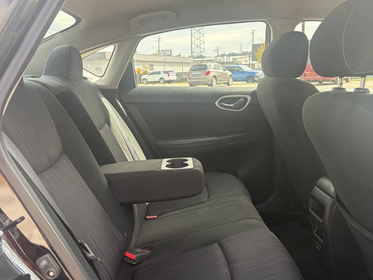 Used 2019 Nissan Sentra SV FWD image 14
