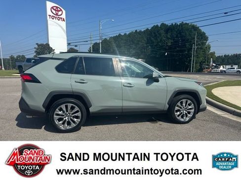 Used 2020 Toyota RAV4 XLE Premium FWD image 2