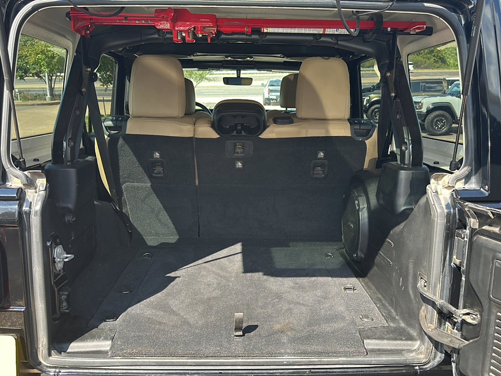 Used 2018 Jeep Wrangler Unlimited Rubicon AWD/4WD image 13