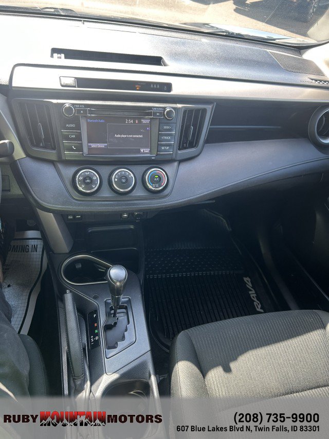 Used 2017 Toyota RAV4 LE w/ All Weather Liner Package AWD/4WD image 8