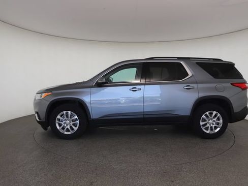 Used 2021 Chevrolet Traverse LT w/ LPO, Floor Liner Package AWD/4WD image 7