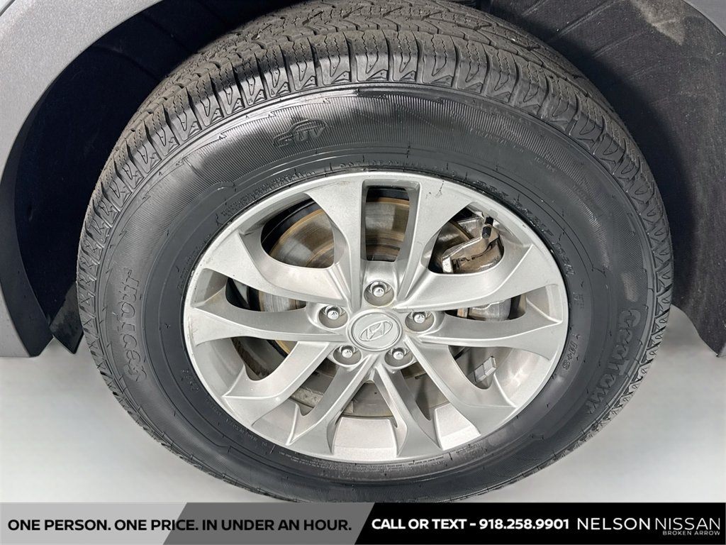 Used 2019 Hyundai Santa Fe SE FWD image 28