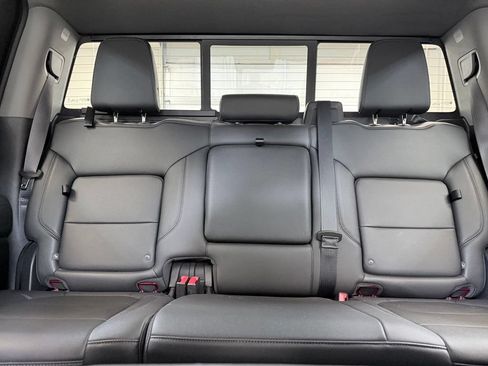 Used 2021 Chevrolet Silverado 1500 RST w/ Convenience Package II AWD/4WD image 16