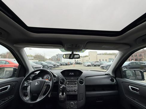 Used 2015 Honda Pilot Touring image 14