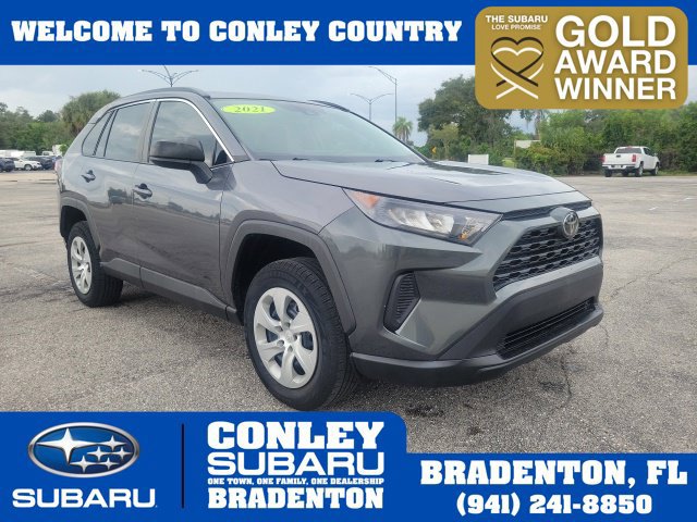 Used 2021 Toyota RAV4 LE FWD image 1