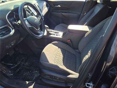 Used 2022 Chevrolet Equinox LT image 17