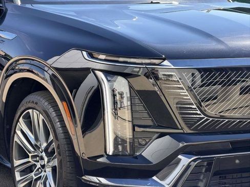 Used 2026 Cadillac Vistiq Platinum w/ LPO, Floor Liner Package AWD/4WD image 12