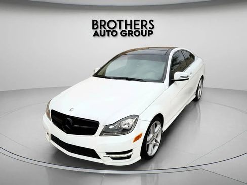 Used 2015 Mercedes-Benz C 250 Coupe image 5