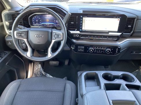 Used 2024 Chevrolet Silverado 1500 RST AWD/4WD image 12