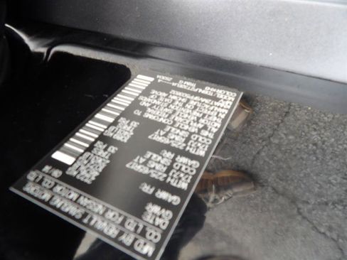 Used 2015 Nissan Rogue S image 24