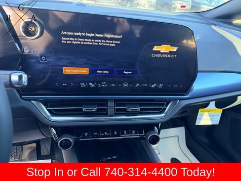New 2026 Chevrolet Equinox EV LT w/ Convenience Package II FWD image 18