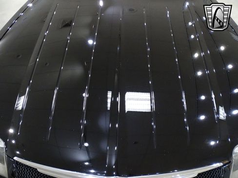 Used 2005 Chrysler Crossfire SRT-6 image 10