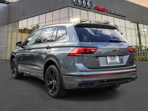 Used 2024 Volkswagen Tiguan SE R-Line image 2