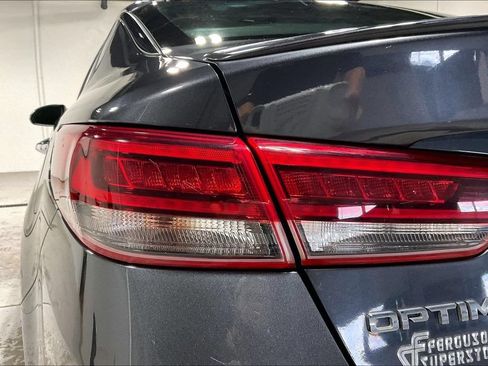 Used 2019 Kia Optima S FWD image 37