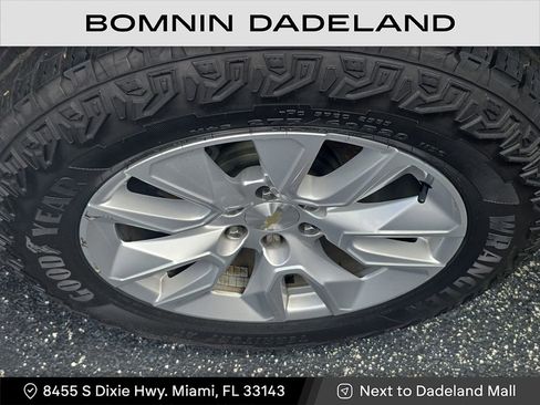 Used 2019 Chevrolet Silverado 1500 Custom w/ Custom Value Package image 7