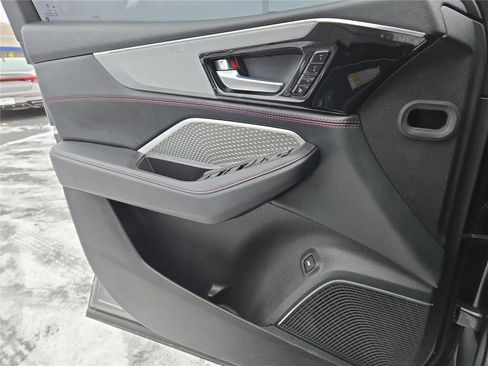 Used 2022 Acura MDX A-Spec image 17