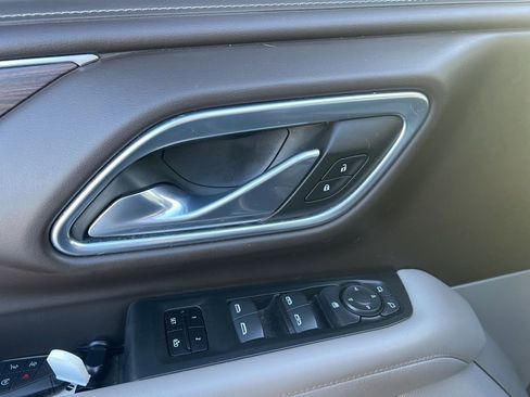 Used 2021 Chevrolet Tahoe LT image 9