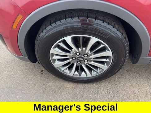 Used 2019 Lincoln Nautilus Select AWD/4WD image 46