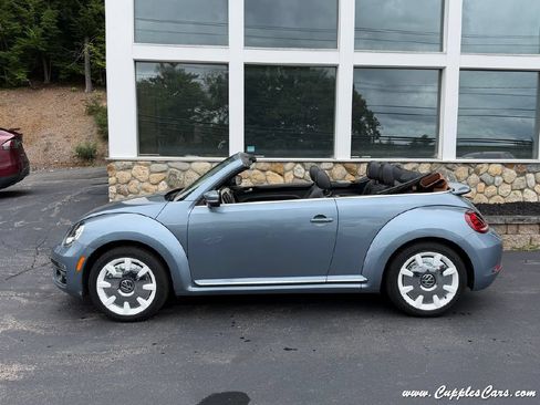 Used 2019 Volkswagen Beetle 2.0T Final Edition SEL FWD image 2