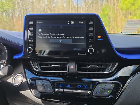 Used 2020 Toyota C-HR XLE image 21