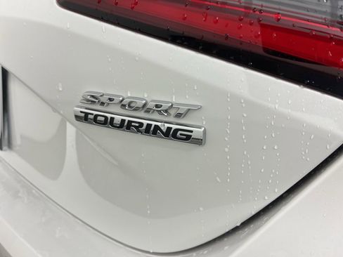 Certified 2024 Honda Civic Sport Touring image 4