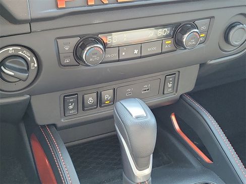 Certified 2025 Nissan Frontier PRO-4X w/ Pro Premium Package image 31