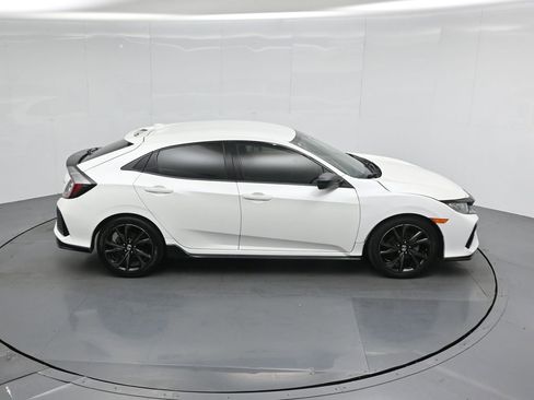 Used 2018 Honda Civic Sport image 32