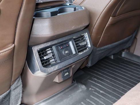 Used 2025 Ford F250 King Ranch w/ FX4 Off-Road Package AWD/4WD image 18