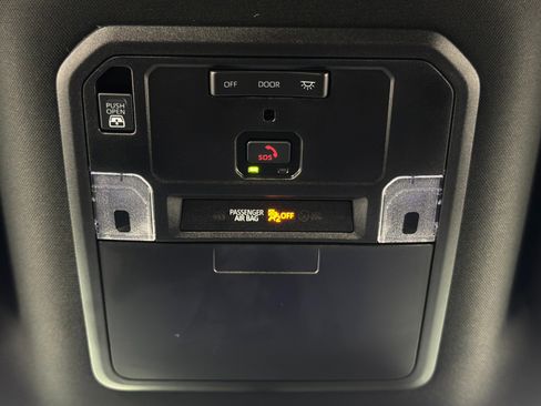 Used 2025 Toyota Tundra Limited w/ TRD Off-Road Package image 31