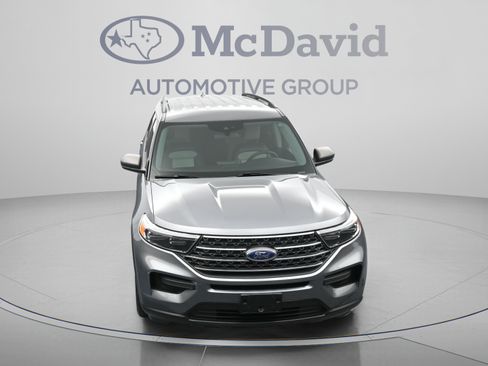 Used 2021 Ford Explorer XLT RWD image 33