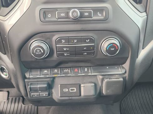 Used 2024 Chevrolet Silverado 1500 Custom AWD/4WD image 17