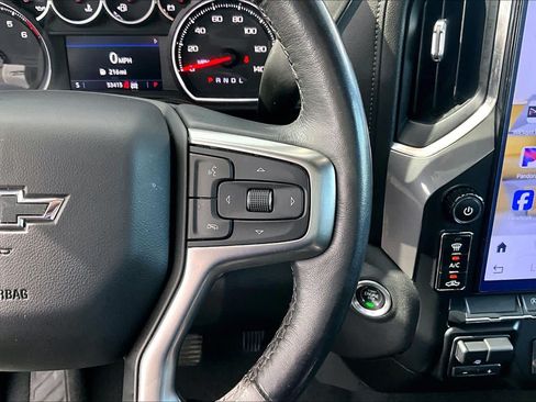 Used 2022 Chevrolet Silverado 1500 RST w/ Z71 Off-Road Package AWD/4WD image 24