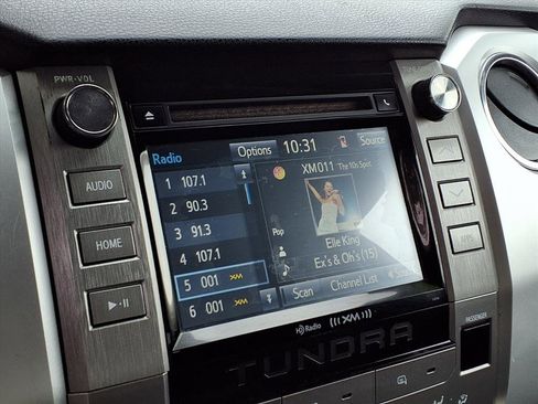 Used 2017 Toyota Tundra SR5 image 7