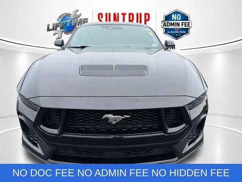 Used 2025 Ford Mustang GT RWD image 9