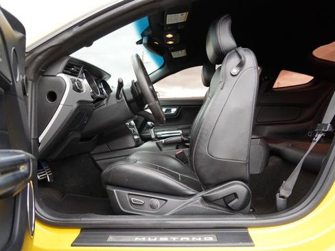 Used 2015 Ford Mustang GT Premium image 37