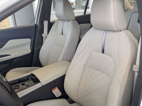New 2026 Nissan Sentra SL w/ Floor Mat Package FWD image 16