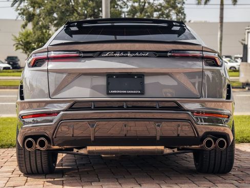 Used 2024 Lamborghini Urus Performante AWD/4WD image 5