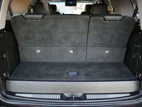 Used 2018 Cadillac Escalade Premium Luxury image 51