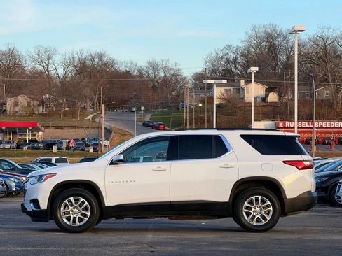 Used 2020 Chevrolet Traverse LT image 6