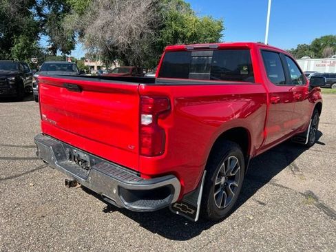 Used 2021 Chevrolet Silverado 1500 LT w/ Z71 Off-Road Package AWD/4WD image 17