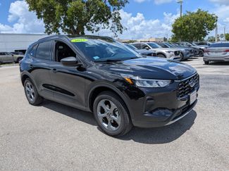 Used 2025 Ford Escape ST-Line AWD/4WD video 1