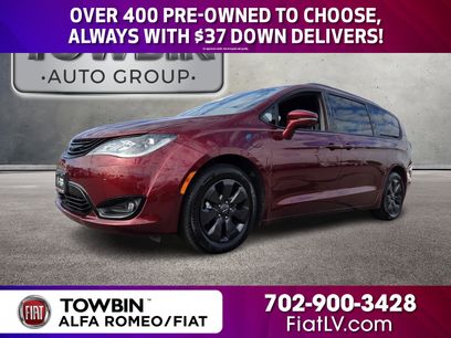 Used 2019 Chrysler Pacifica Limited w/ Advanced Safetytec Group