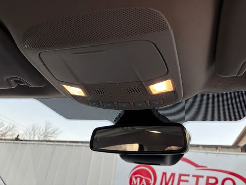 Used 2021 Ford Edge SEL w/ Convenience Package image 32