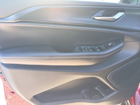 Used 2024 Jeep Grand Cherokee Laredo X w/ Luxury Tech Group I image 13