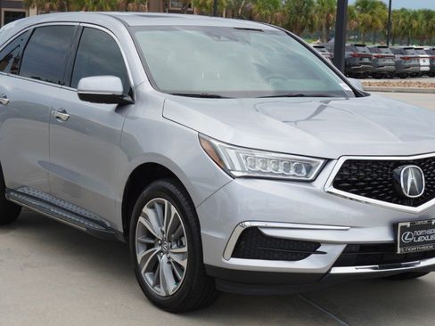 Used 2017 Acura MDX w/ Technology Package FWD image 3