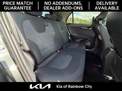 Used 2025 Kia Niro LX image 20