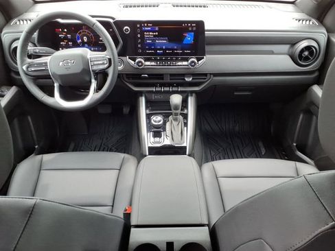Used 2026 Chevrolet Colorado Trail Boss AWD/4WD image 13