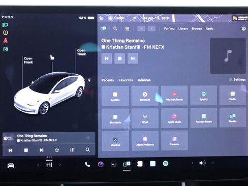 Used 2019 Tesla Model 3 Standard Range Plus image 16