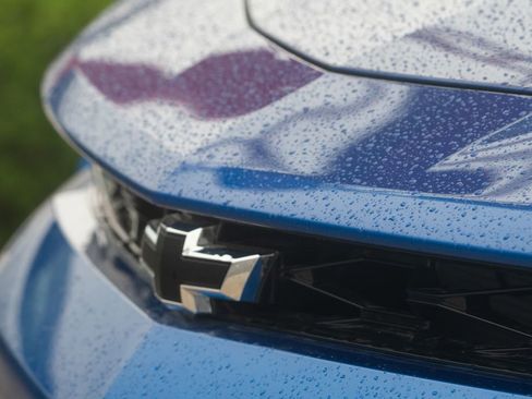 Used 2018 Chevrolet Camaro SS RWD image 34